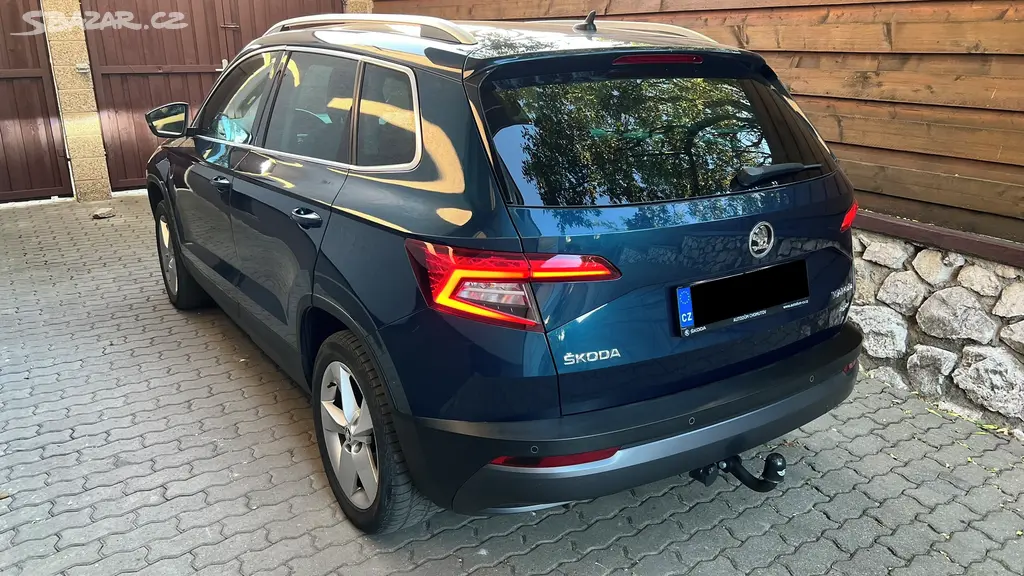 Škoda Karoq,2.0tdi 110kw,DSG,ACC,Webasto,4x4,Tažné - fotka 4