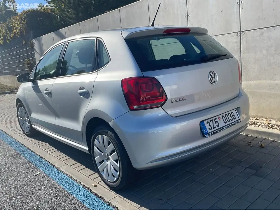 Volkswagen Polo 1.2 benzín (2009) 1. majitel - fotka 3