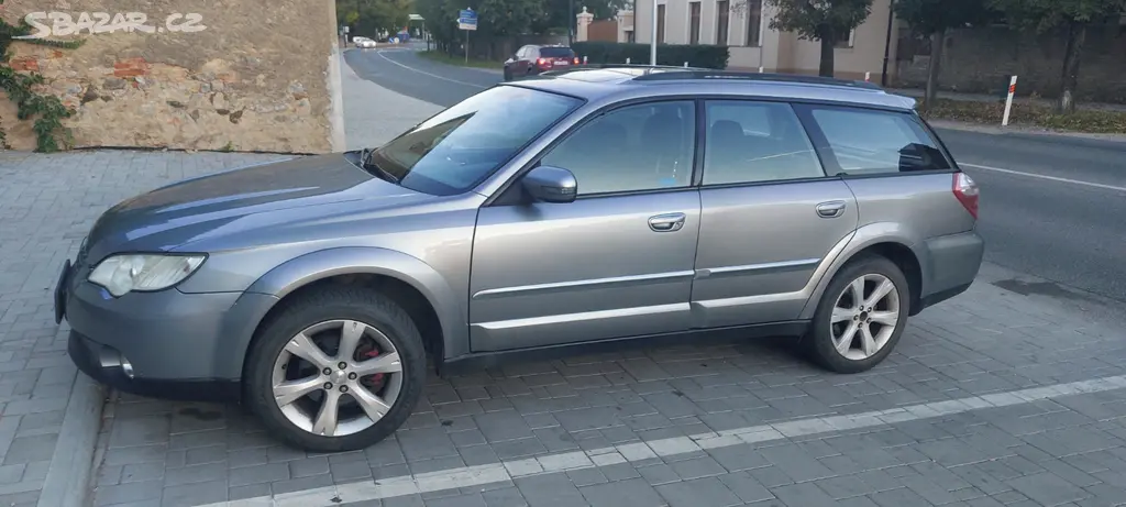 Subaru Outback 2,5i na ND - fotka 2