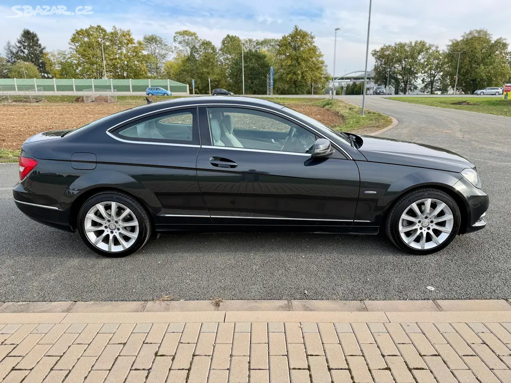 Mercedes-Benz Třídy C, 180 CGI NAVI MANUAL SERVISKA - fotka 6