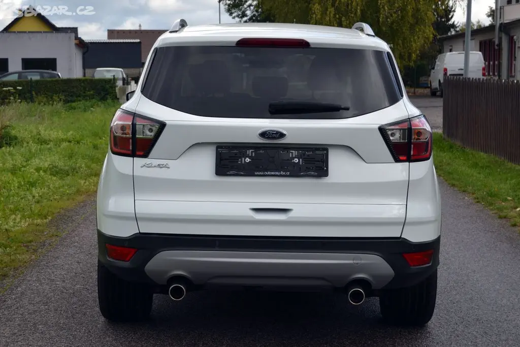 Ford Kuga 2.0 TDCI 110kW Titanium 4x4 - fotka 3