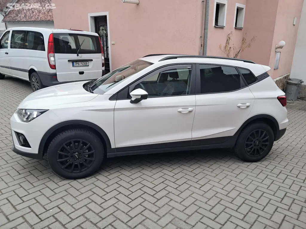 Seat Arona 1.0 70kw 2018 - fotka 3