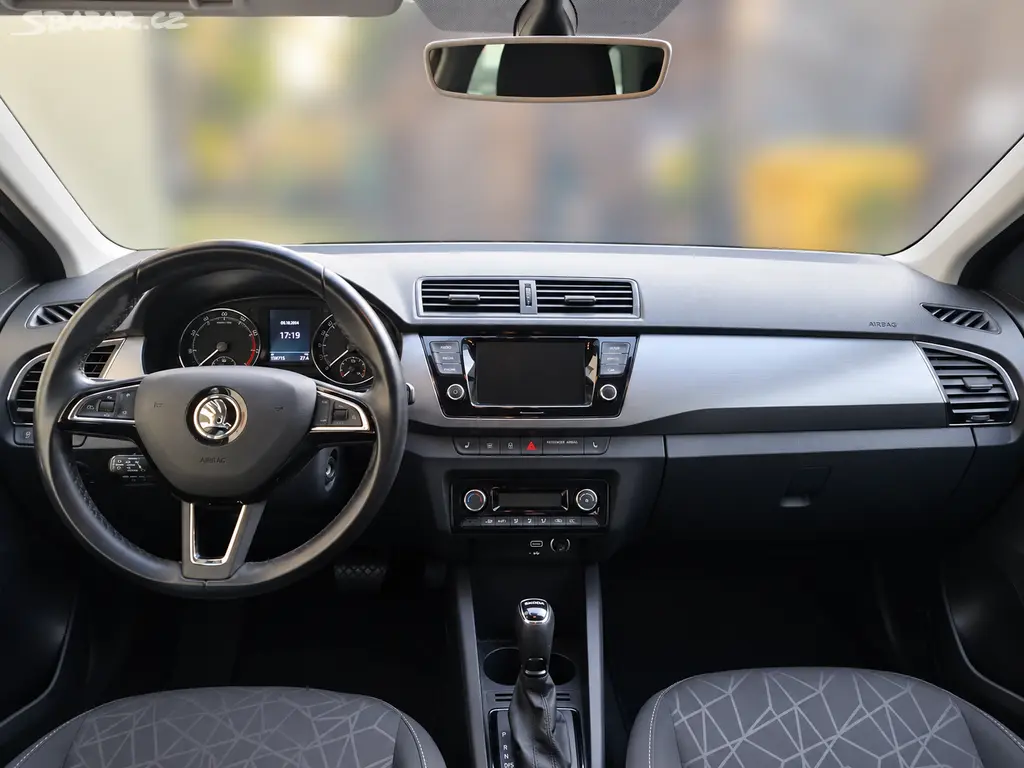 Škoda Fabia, ŠKODA FABIA COMBI 1.0 TSI 81kW - fotka 6