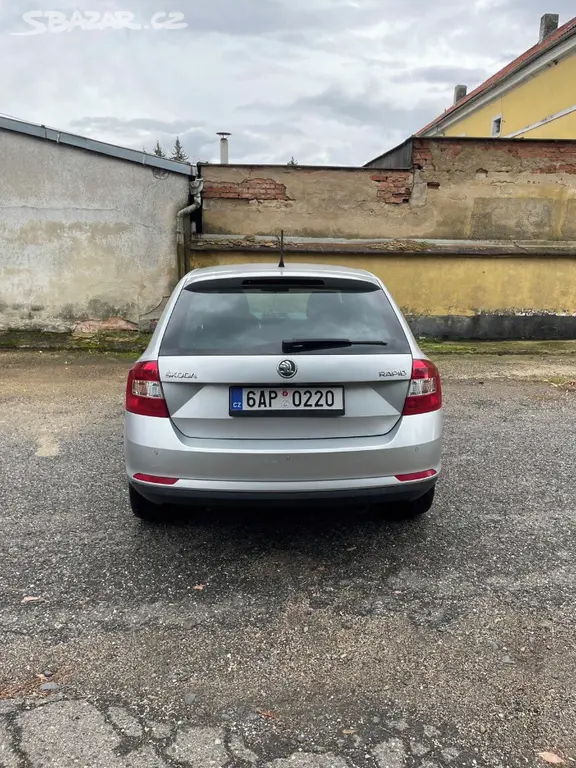 Škoda Rapid 1,6TDI 77kW - fotka 5