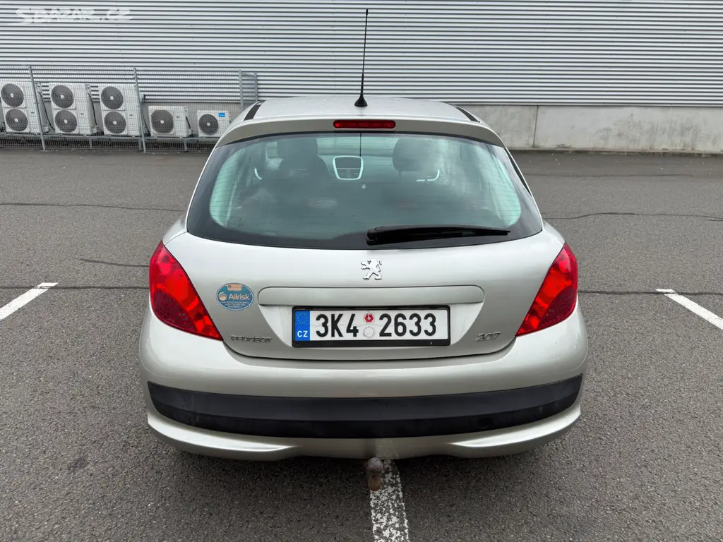 Peugeot 207 1,4 HDi 50kW rok 2009 Klima- Tažné - fotka 4