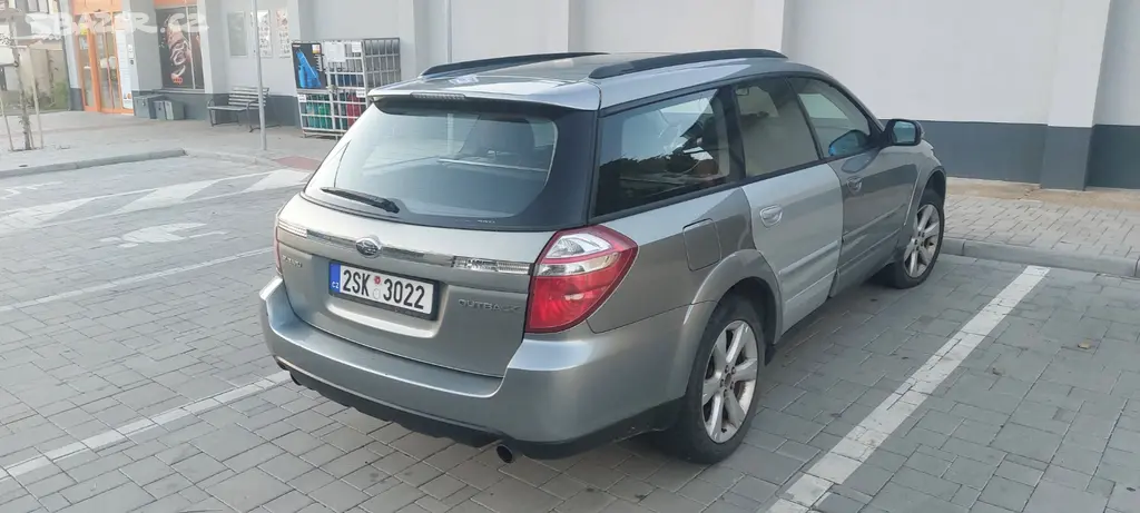 Subaru Outback 2,5i na ND - fotka 6