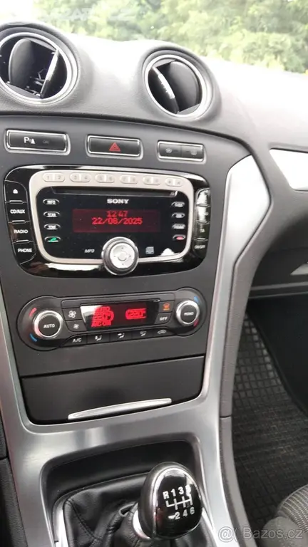 Ford Mondeo 2,0 TDCi 103kW [telefon skryt] km - fotka 5