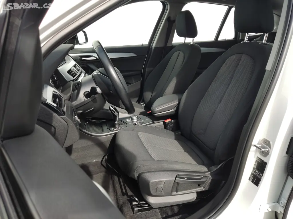 BMW X1, sDrive18d 110 kW Advantage - fotka 5