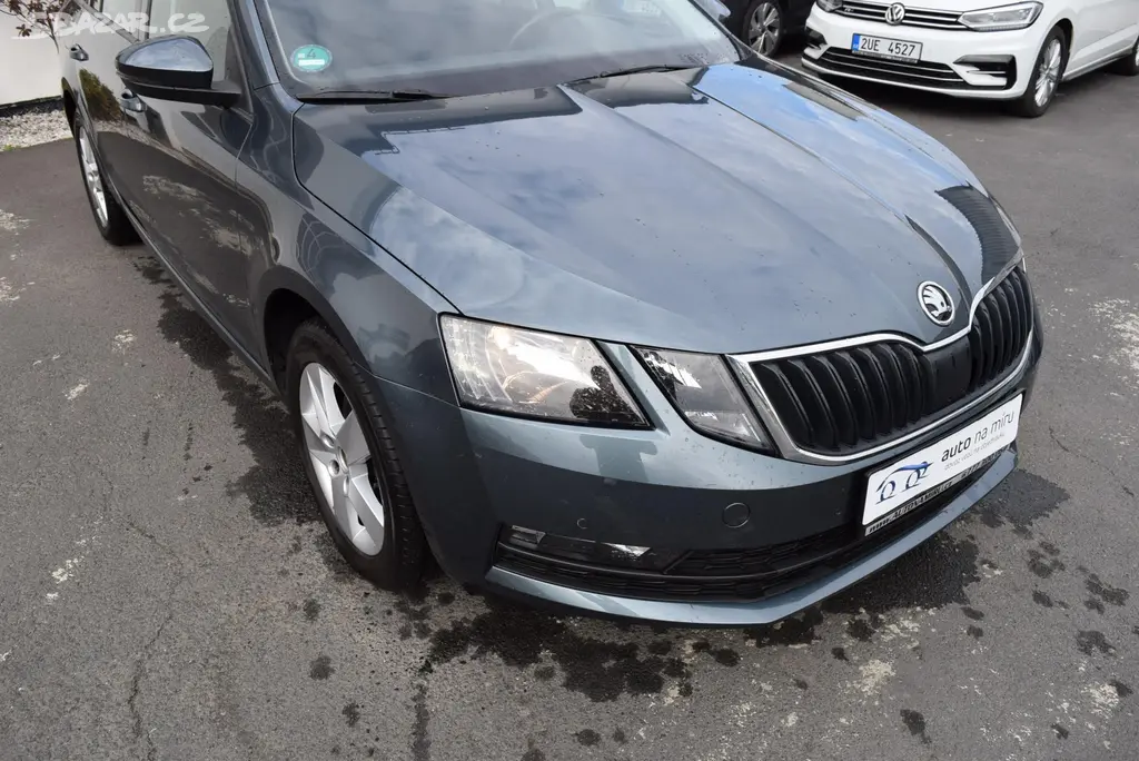 Škoda Octavia, 1.5TSI 110kw AMBITION APP TEMP - fotka 4