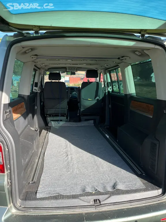 Volkswagen multivan 2.5 l, 128 kW - fotka 6