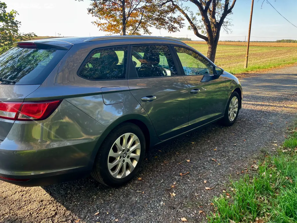 Seat Leon ST 1.2 TSI, 77kW - fotka 5
