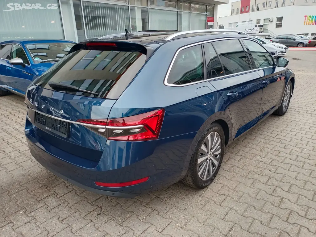 Škoda Superb 3 Combi Style TDI 147kW DSG Kam360° - fotka 4