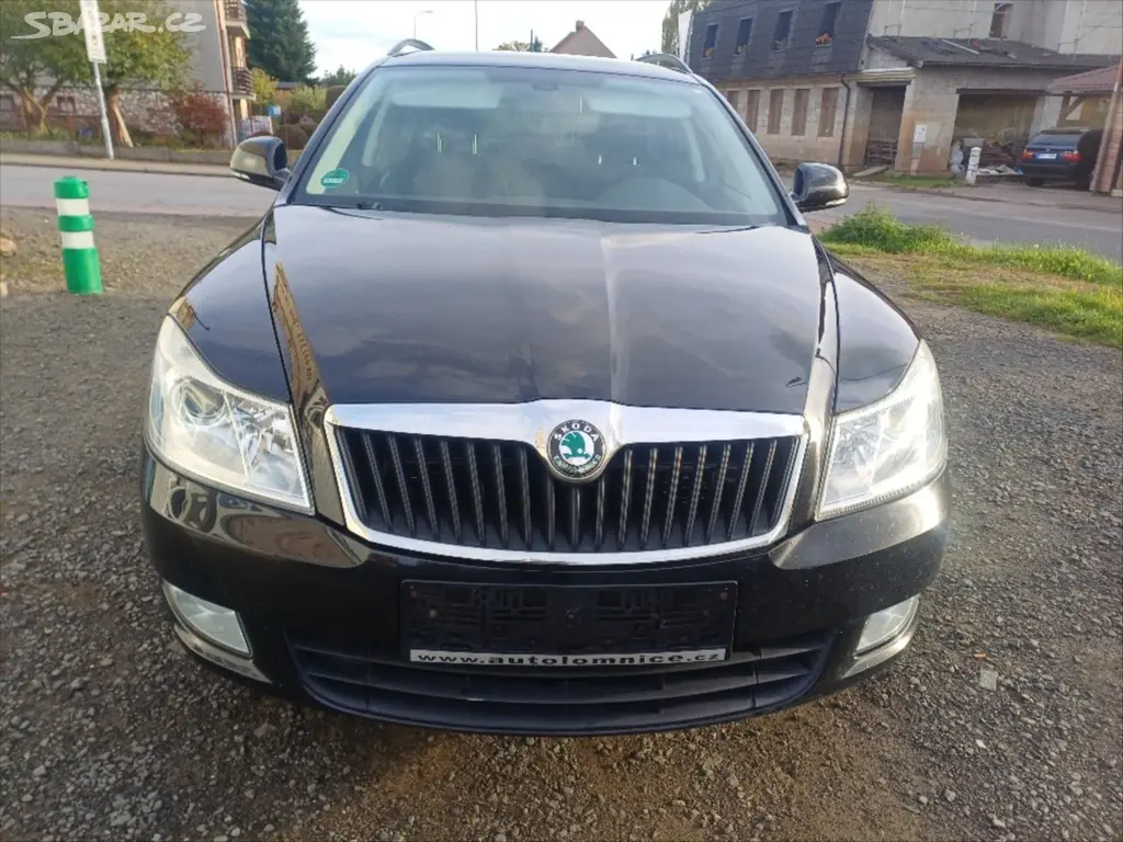 Škoda Octavia, 2,0 TDI kombi - fotka 2