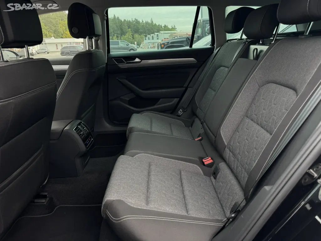 Volkswagen Passat, 2.0TDI 110kW DSG Tažné Webasto - fotka 5