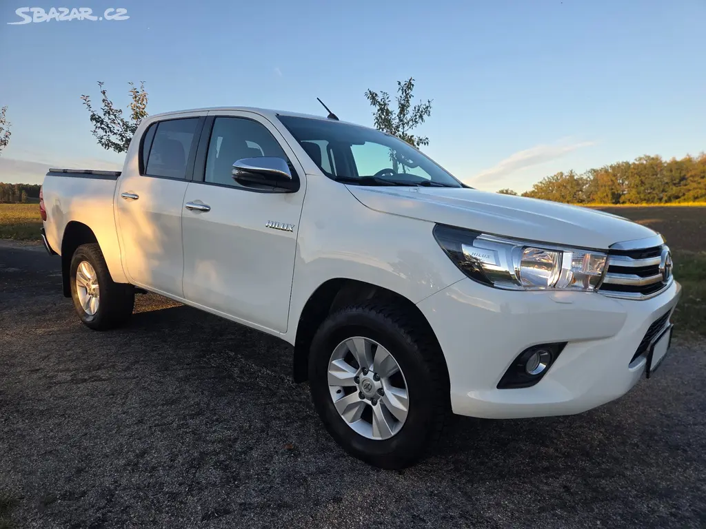 Toyota HILUX 2.4 D-4D 4×4 | 2020 - ODPOČET DPH| - fotka 4