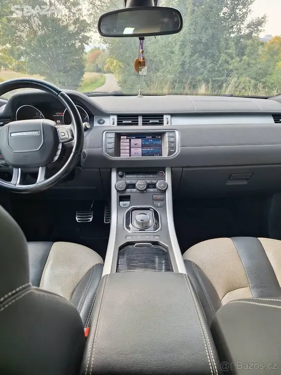 Land Rover Range Rover Evoque 2,2 TD4 - fotka 3