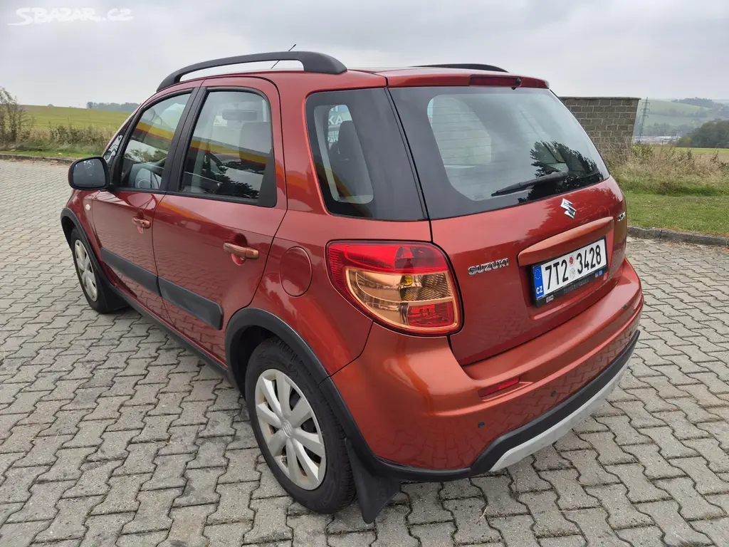 Suzuki SX4, 1,5 GL/AC - fotka 4