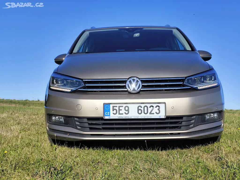 Volkswagen Touran 2.0 TDI 110 kW DSG, 7 míst - fotka 2