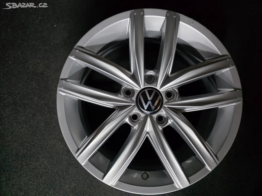 VW Golf 7 VII Alu kolo 16 Hita 5G0601025CS 1Ks