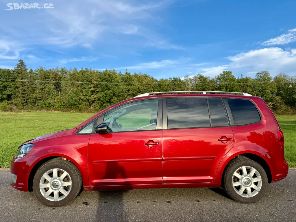 Volkswagen Touran 1.6 TDi Style, TZ, 7 míst - fotka 5
