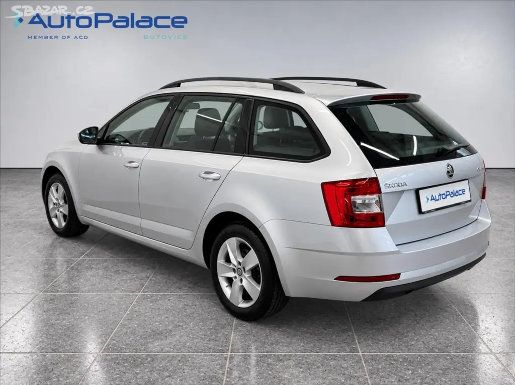 Škoda Octavia, 1,6 TDI 85 KW, AMBITION - fotka 3