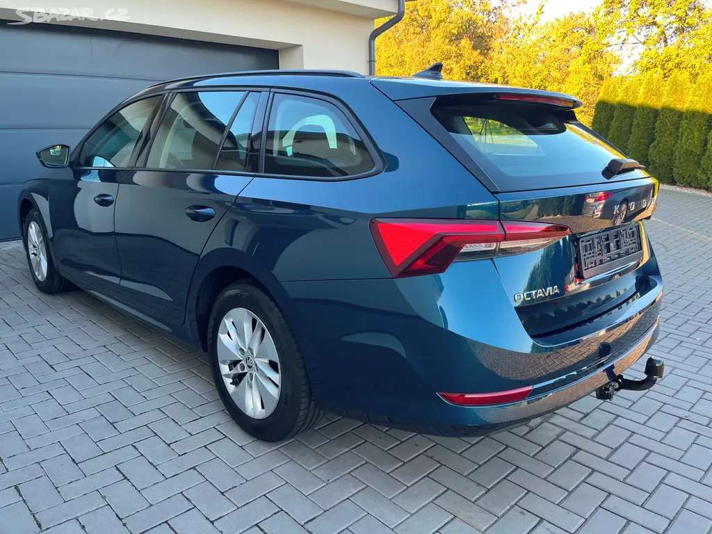 Škoda Octavia IV 1.0TSi 81kw 2022 manuál - fotka 3