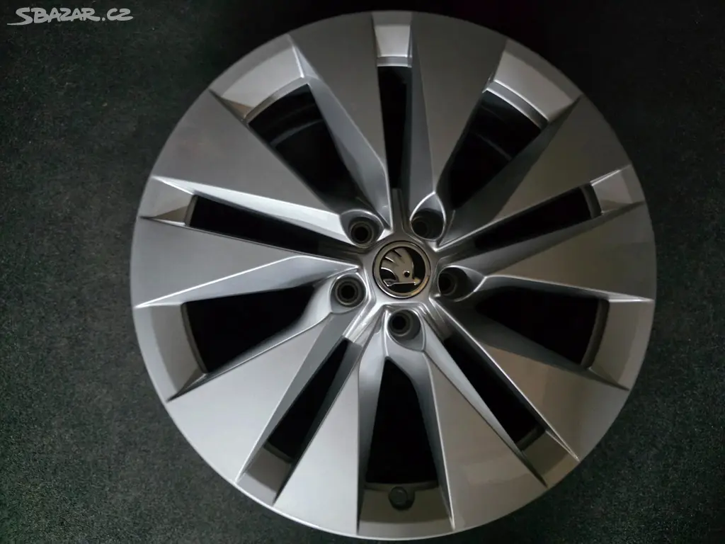 Škoda Enyaq Alu kolo 19 Proteus 5LA601025Q 1 Ks