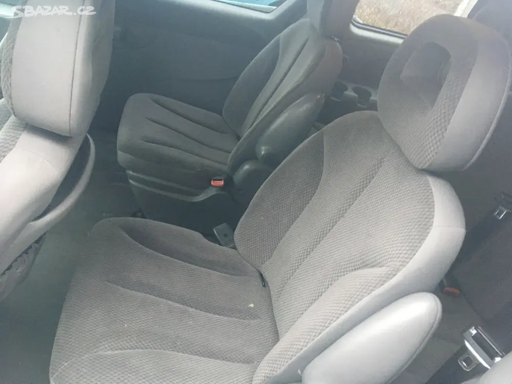 Chrysler VOYAGER 2,8 CRD AUTOMAT - fotka 6