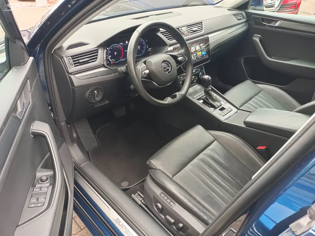 Škoda Superb 3 Combi Style TDI 147kW DSG Kam360° - fotka 5