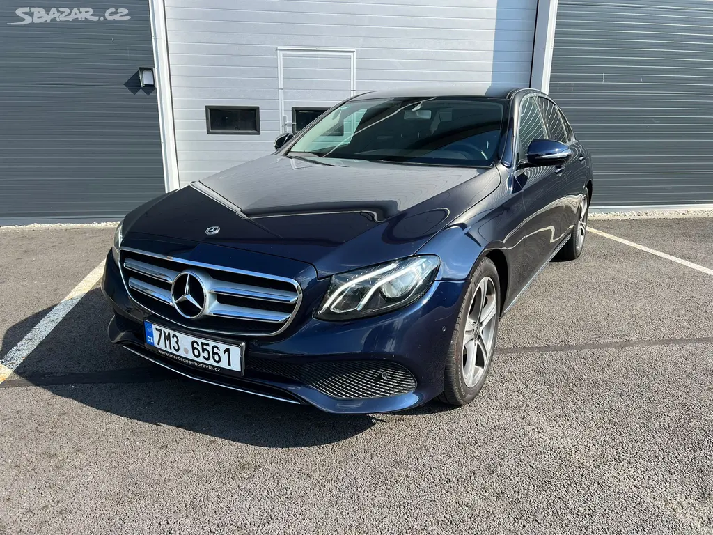 Mercedes-Benz E300 180 kW 9G-Tronic, 2018 - fotka 2