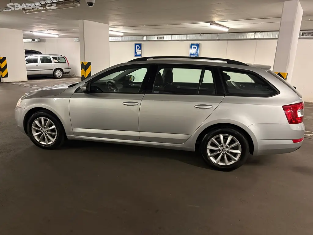 Škoda Octavia, Combi/1.6TDI/Ambition/servis - fotka 3