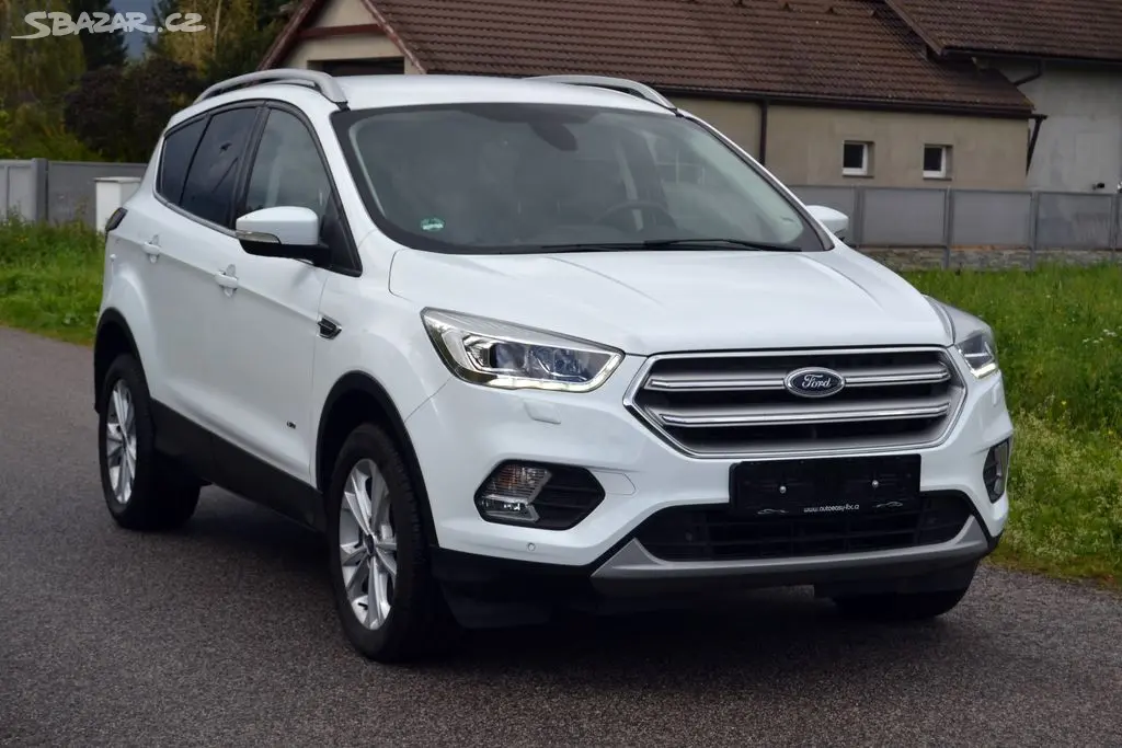 Ford Kuga 2.0 TDCI 110kW Titanium 4x4 - fotka 5
