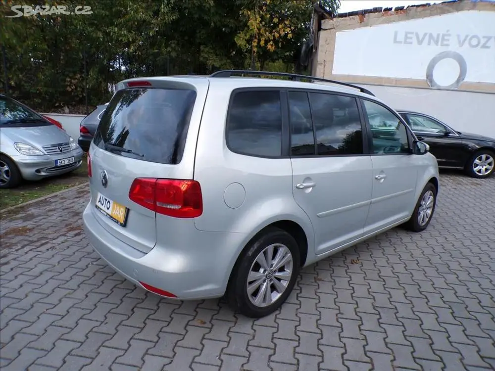 Volkswagen Touran 2,0 TDI DIGI.KLIMA - fotka 4