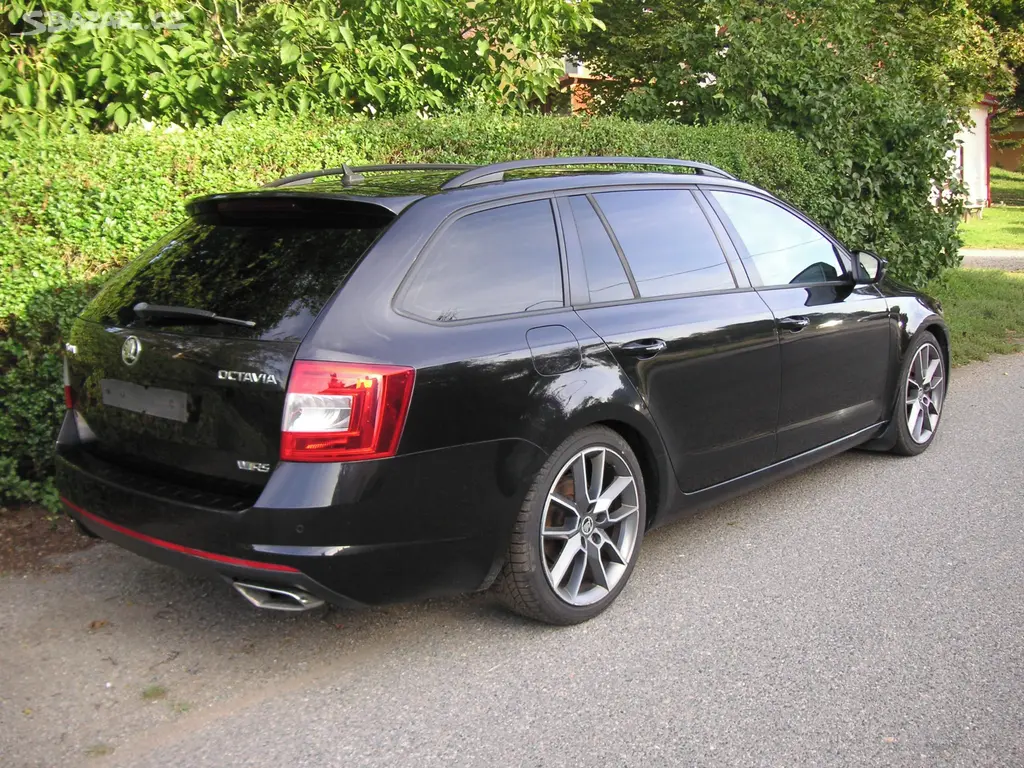 Škoda Octavia 3 RS Combi 2.0 TDI 135 kW DSG - fotka 6