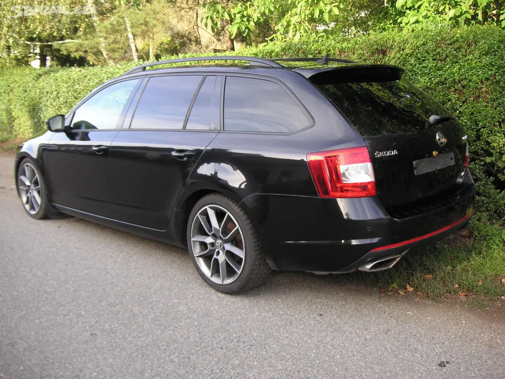 Škoda Octavia 3 RS Combi 2.0 TDI 135 kW DSG - fotka 5