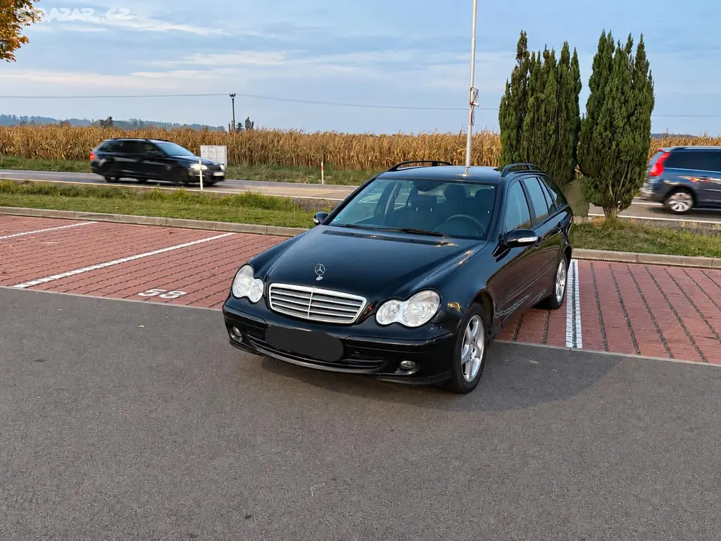 Prodám Mercedes-Benz C 220 CDI 110kw 2006 - fotka 3