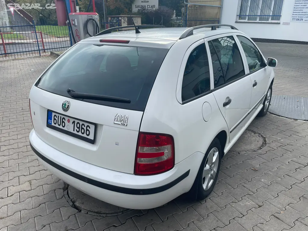 Škoda FABIA, r. 2007 - fotka 4