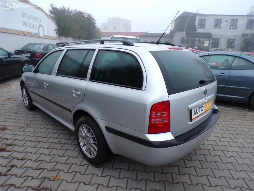 Škoda Octavia 2,0 i NOVÉ ROZVODY - fotka 3