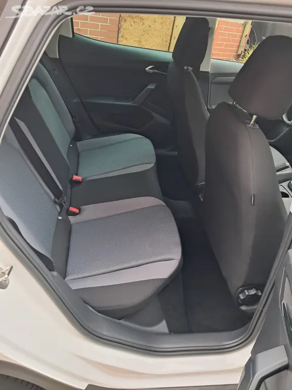Seat Arona 1.0 70kw 2018 - fotka 6