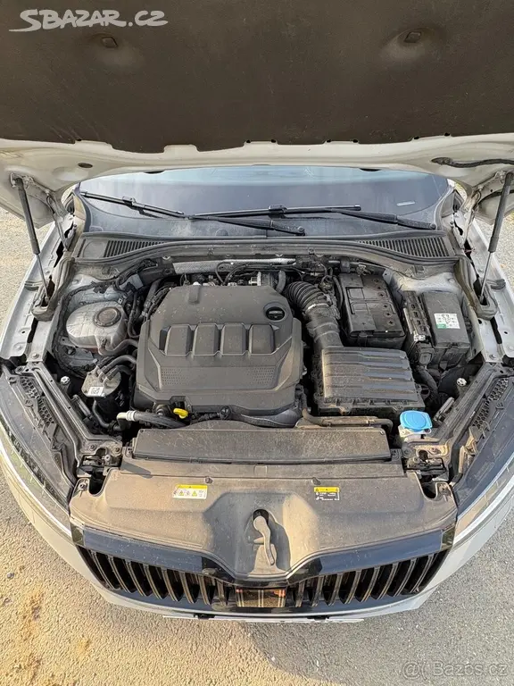 Škoda Superb 2,0 Sportline - fotka 5
