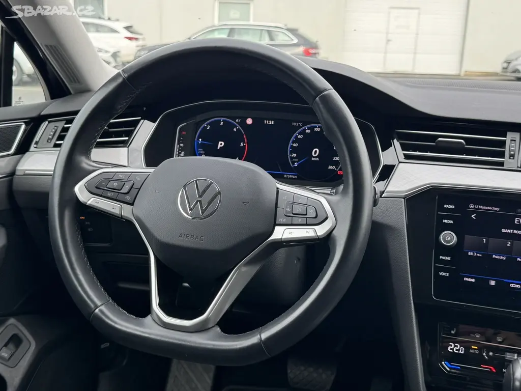 Volkswagen Passat, 2.0TDI 110kW DSG Tažné Webasto - fotka 6