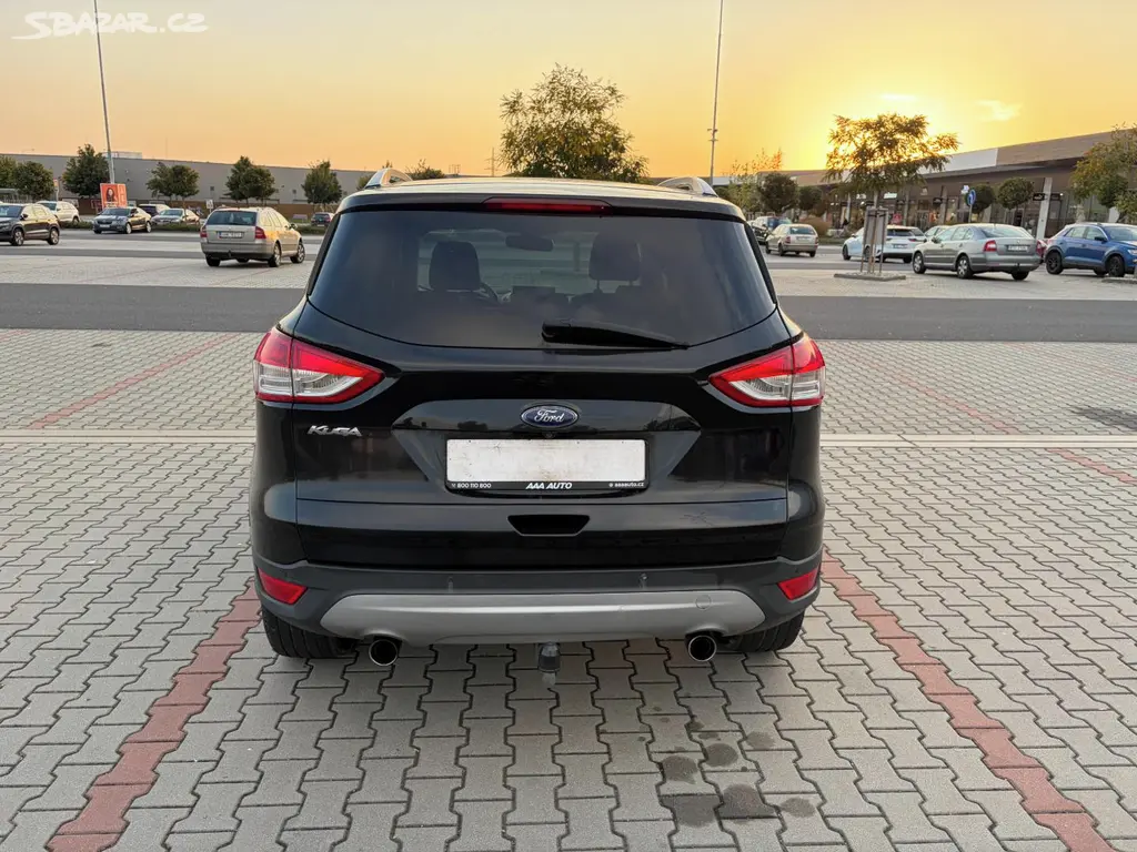 Ford Kuga 2.0 TDCi 120kw 4x4 automat NAVI TZ - fotka 4