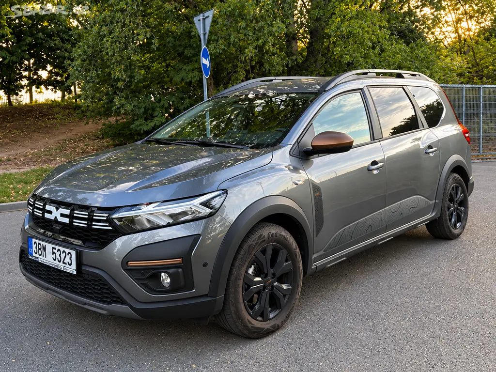 Dacia Jogger 1.6 Hybrid 140 Extreme, 7 míst, 2025