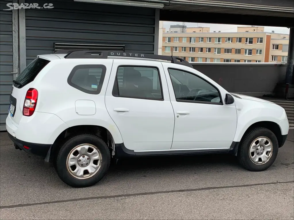 Duster 1.6i 84kw 4x4, 1.maj, ČR, 40000km, Klima - fotka 3