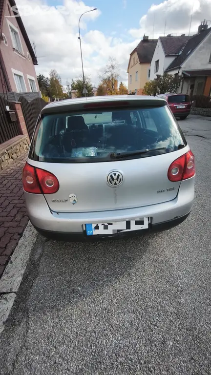 Golf 5 - 2.0 TDI 103 kw - fotka 2