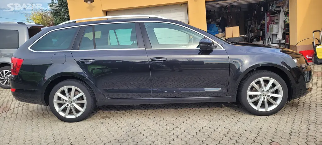 Škoda Octavia kombi 1,4TSi 110kW DSG Bi-Xenony - fotka 4