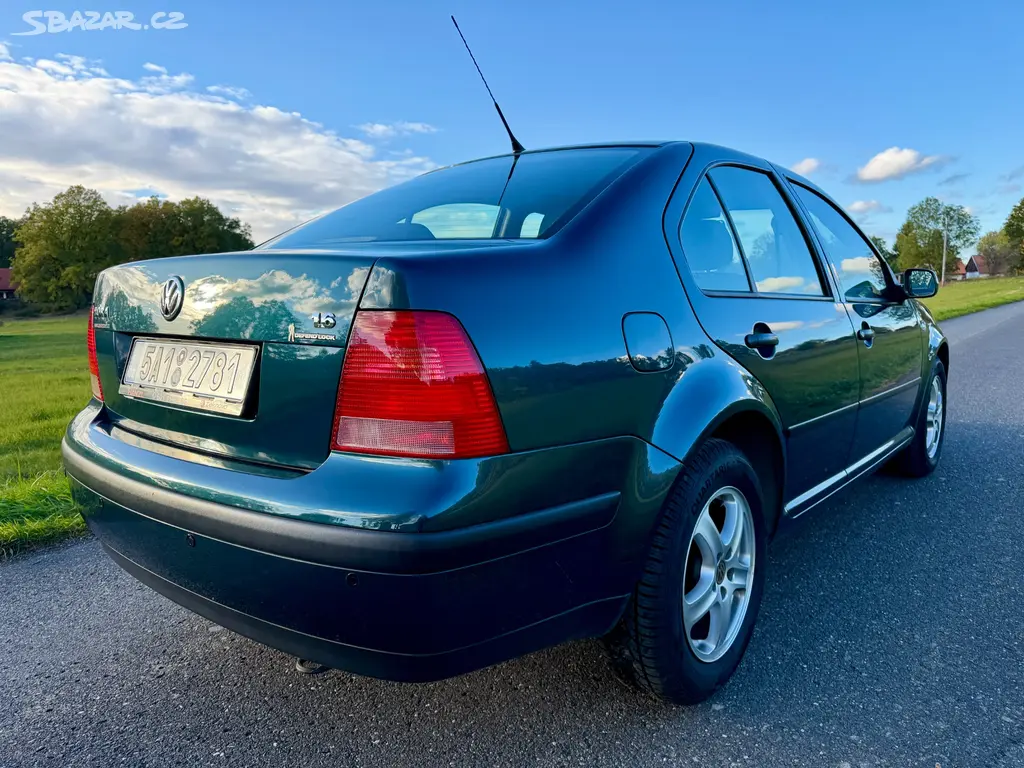 Volkswagen Bora 1.6 16V, ČR, 1.MAJ, 135TKM, KLIMA - fotka 4