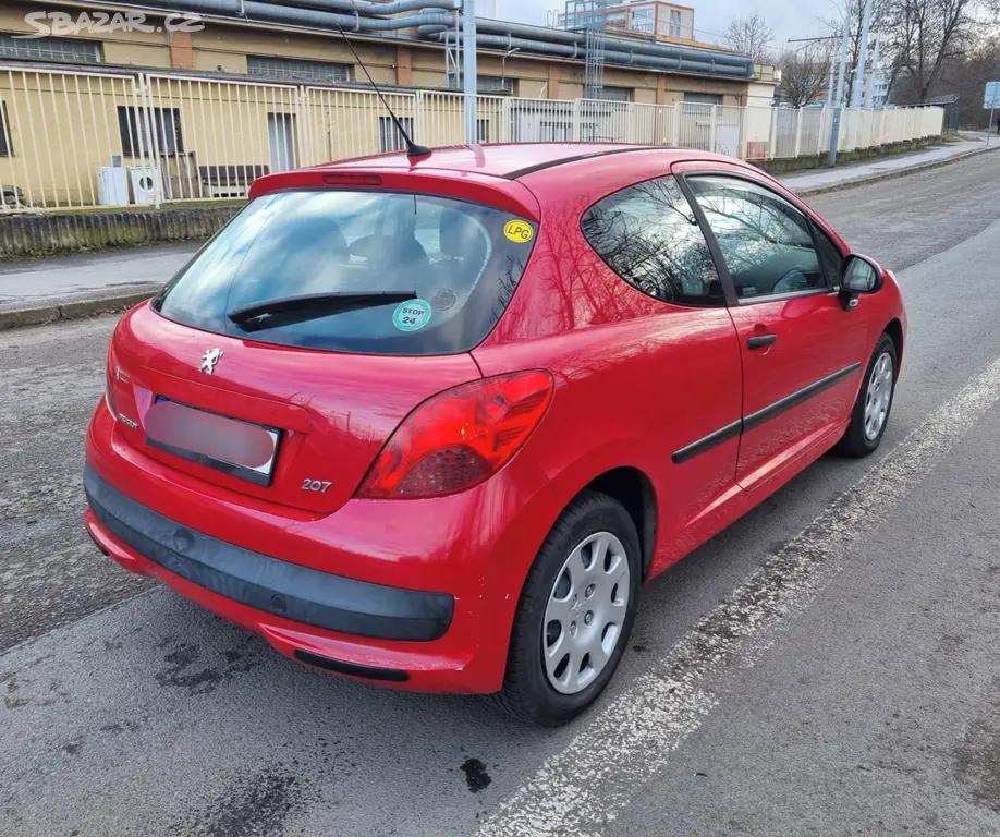 Peugeot 207 1.4i 65kW LPG 1 majitel Nova STK - fotka 5