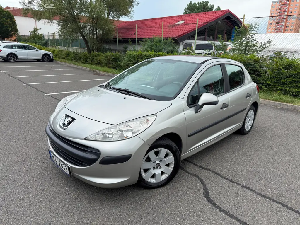Peugeot 207 1,4 HDi 50kW rok 2009 Klima - Tažné