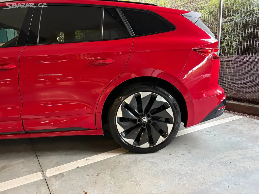 Škoda Enyaq, iV 80x/82 kWh/4x4/Sportline - fotka 6